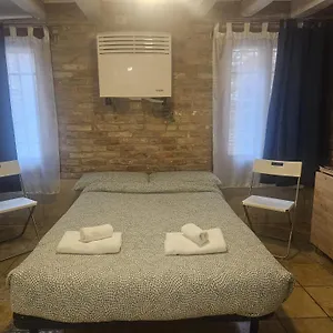 https://apt-lovely-207042-loc-03236-venice.hotelinveneto.com