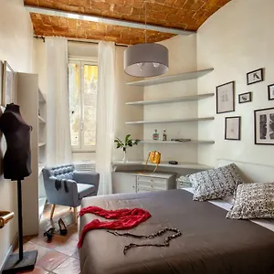 Moroni House Roma