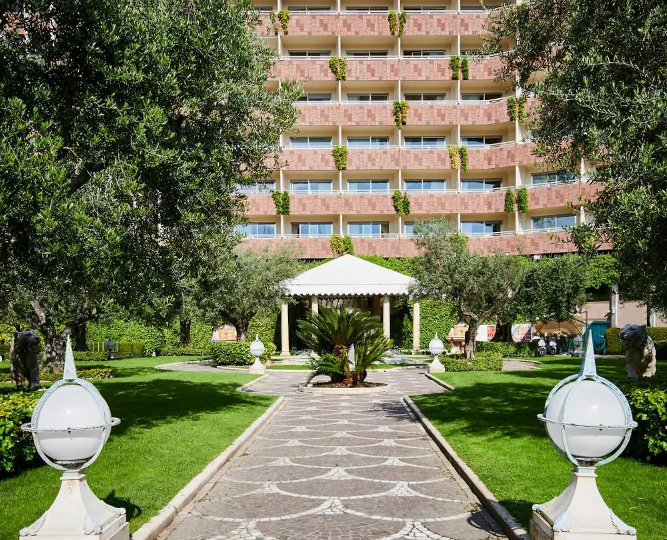 Rome Cavalieri, A Waldorf Astoria Hotel 5*,  Ιταλία