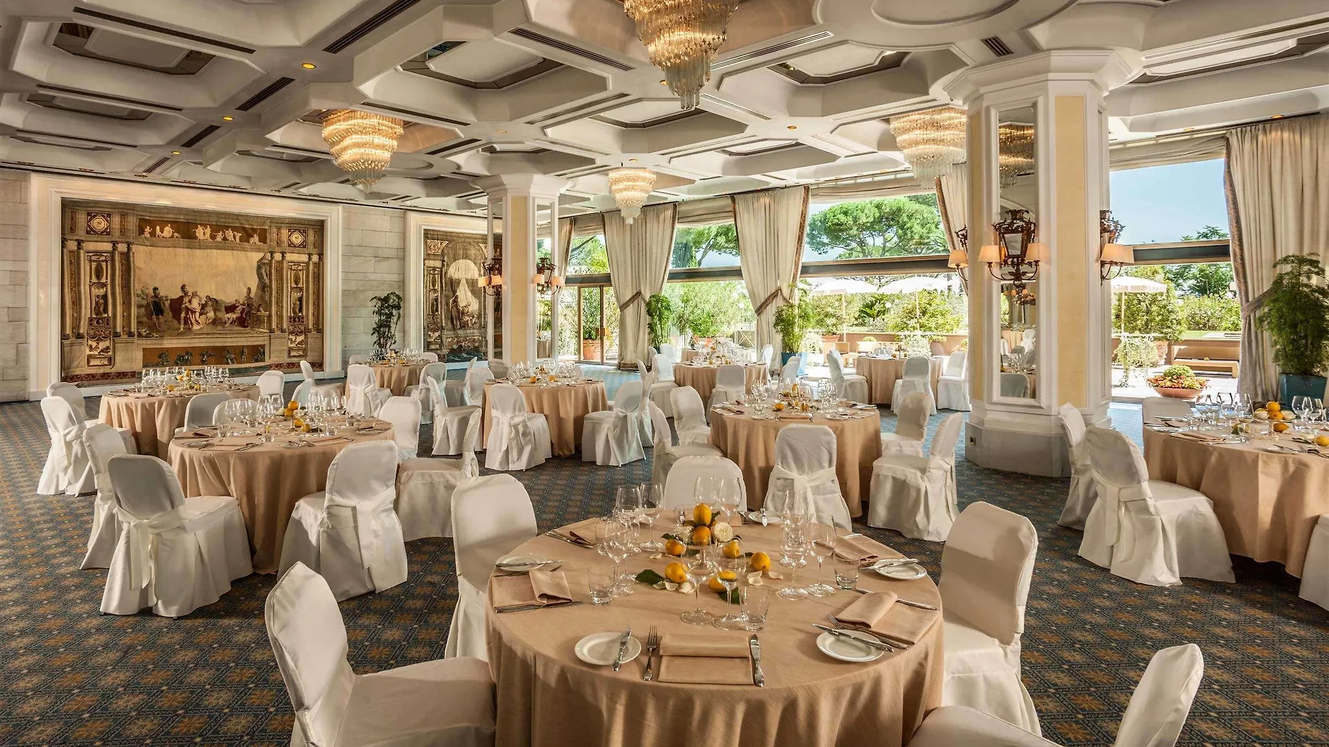 Rome Cavalieri, A Waldorf Astoria Hotel Feriested