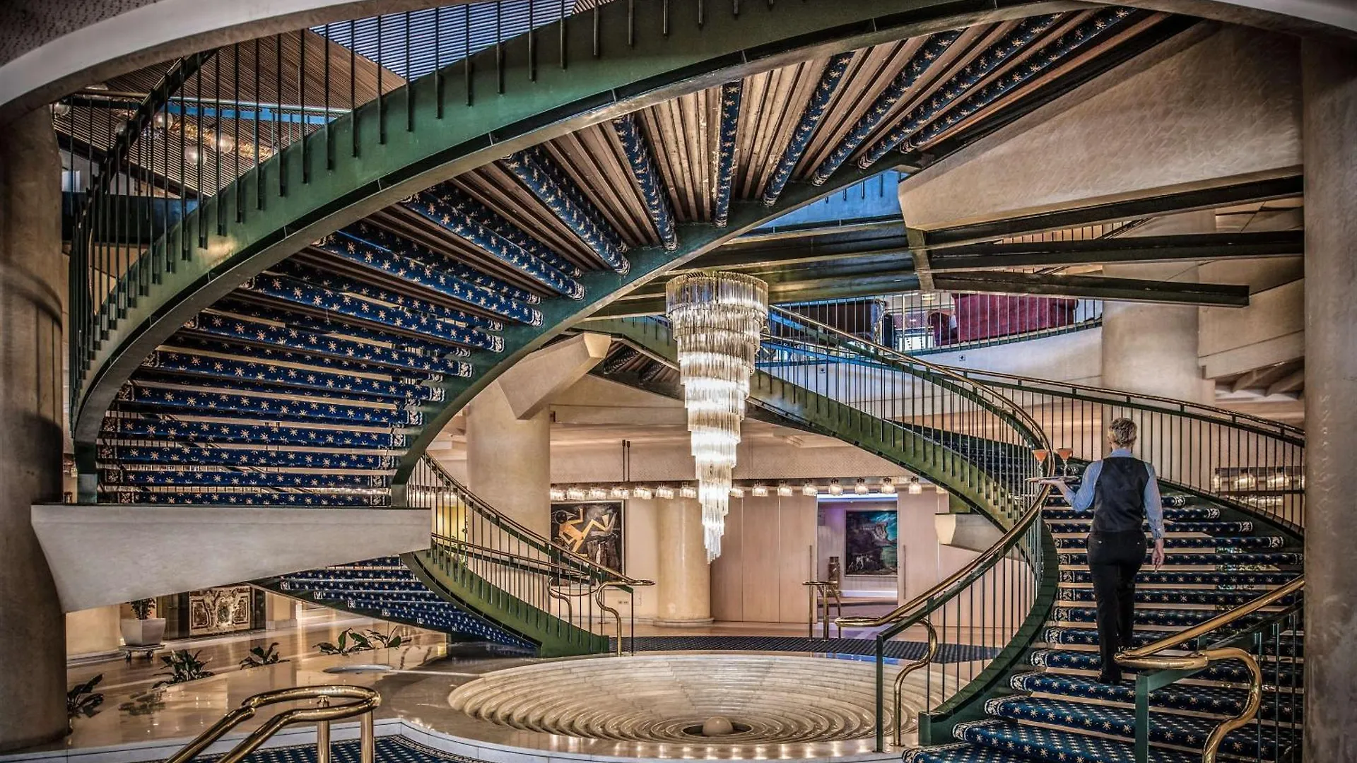 Rome Cavalieri, A Waldorf Astoria Hotel 5*,
